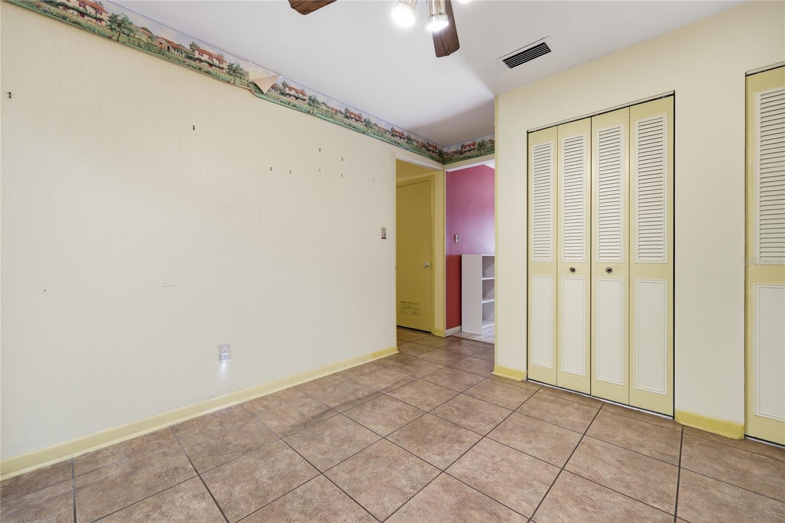 PALM VIEW ESTATES - Residential