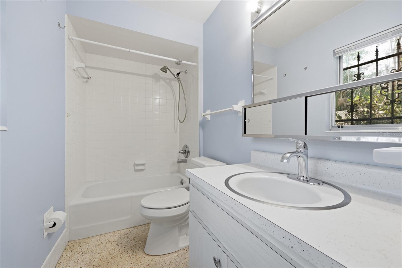 PALM VIEW ESTATES - Residential