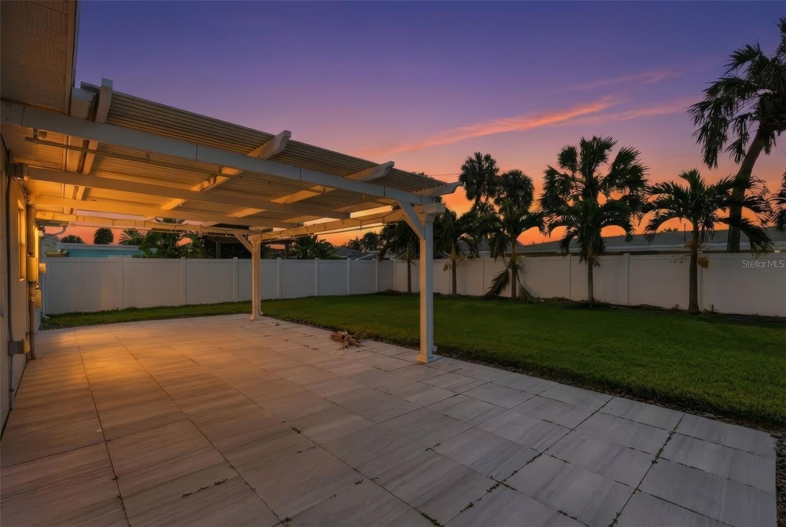 ST PETERSBURG BEACH NORTH UNIT 4 - Residential