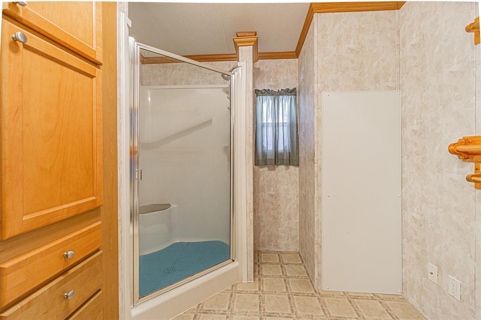 COUNTRY VIEW ESTATES - Residential