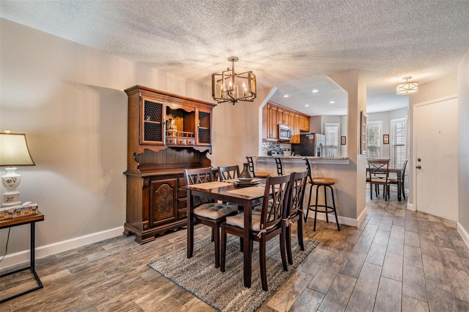 CHATEAU VILLAGE CONDO 03 - Residential