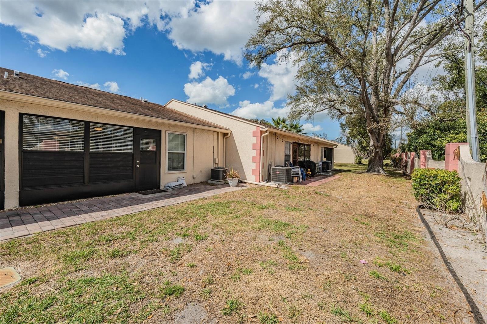 CHATEAU VILLAGE CONDO 03 - Residential