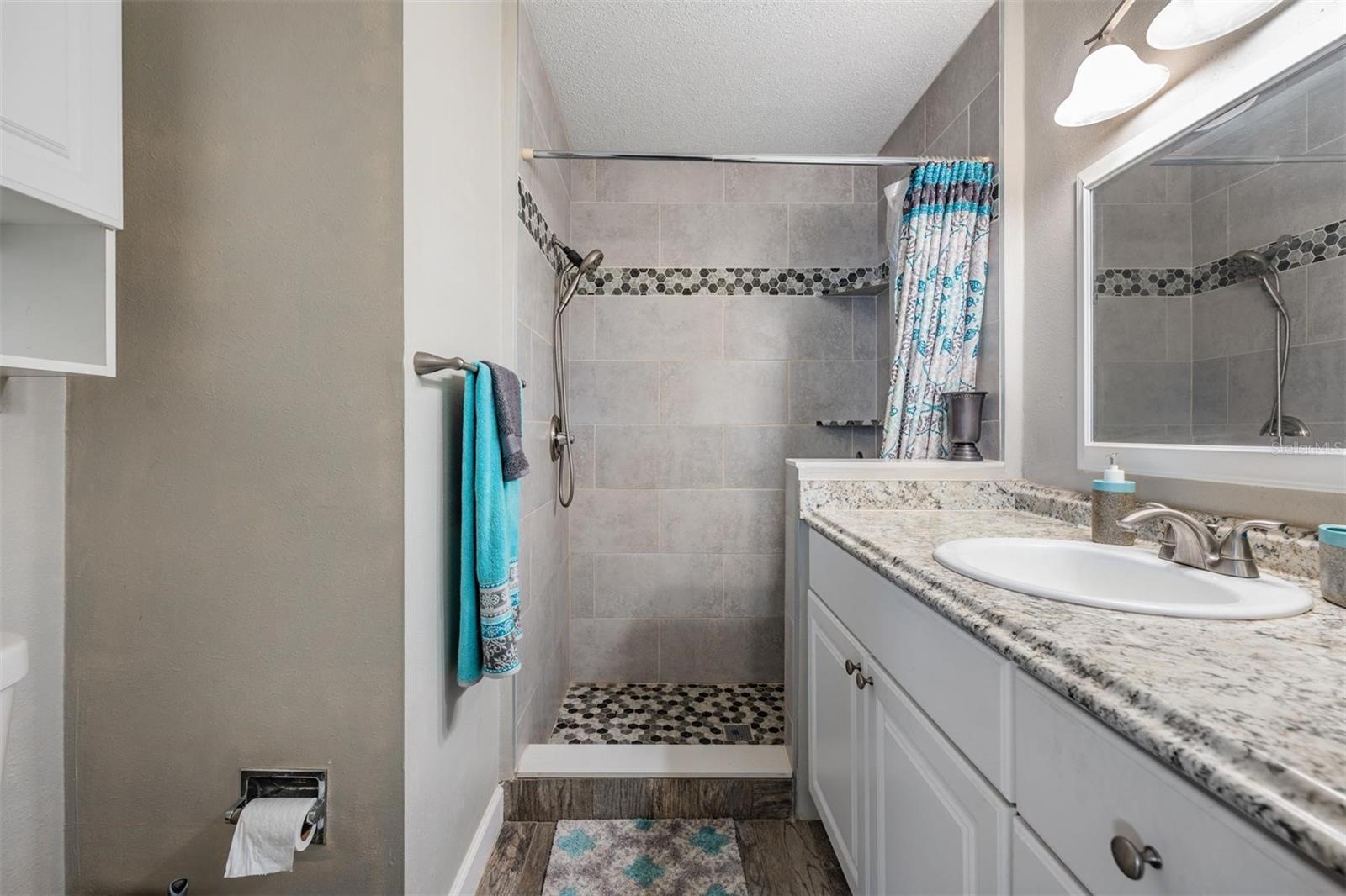 CHATEAU VILLAGE CONDO 03 - Residential