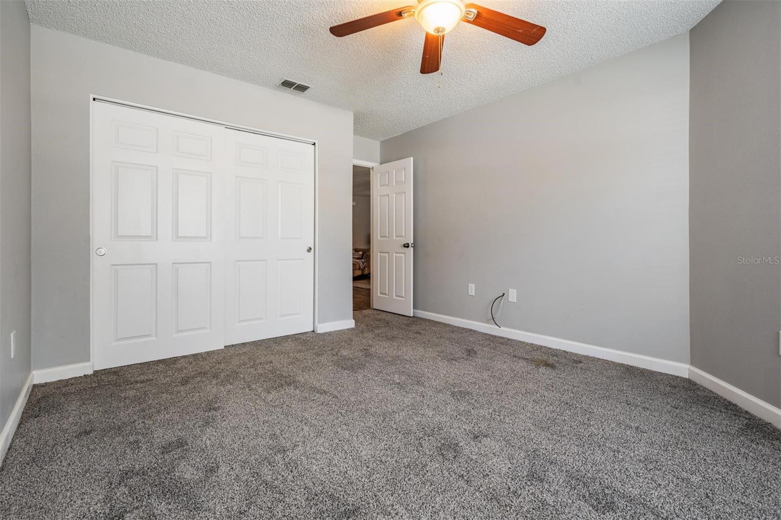 CHATEAU VILLAGE CONDO 03 - Residential