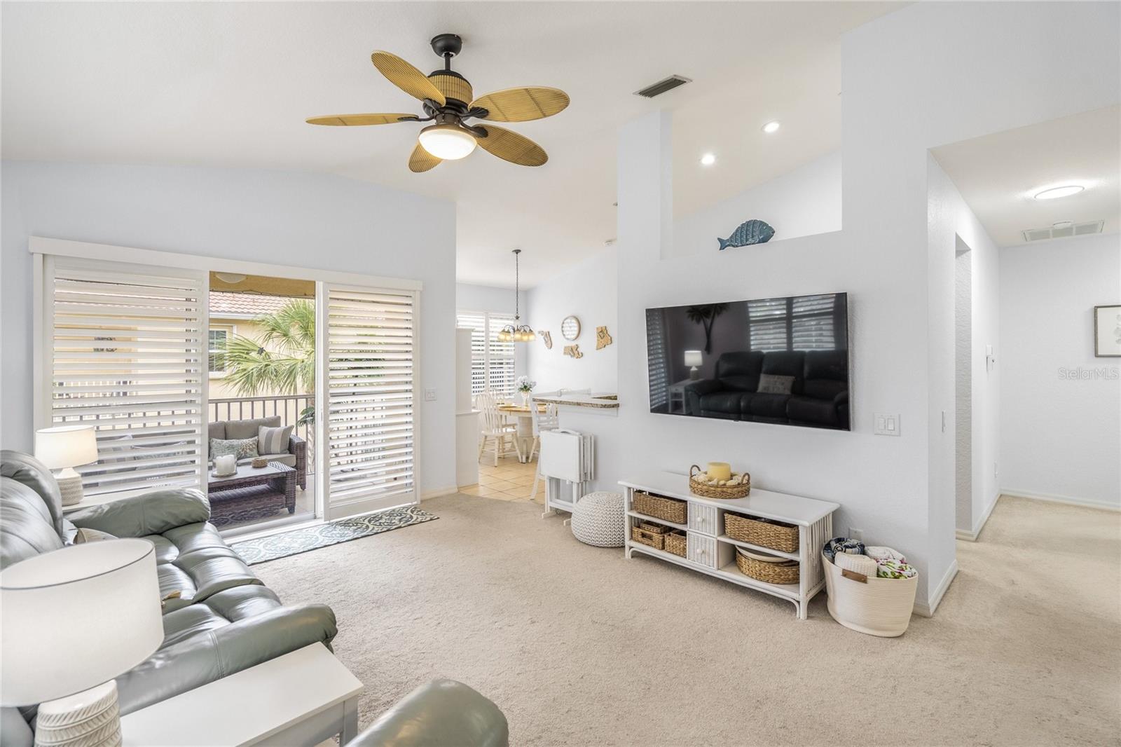 CASA DEL LAGO - Residential