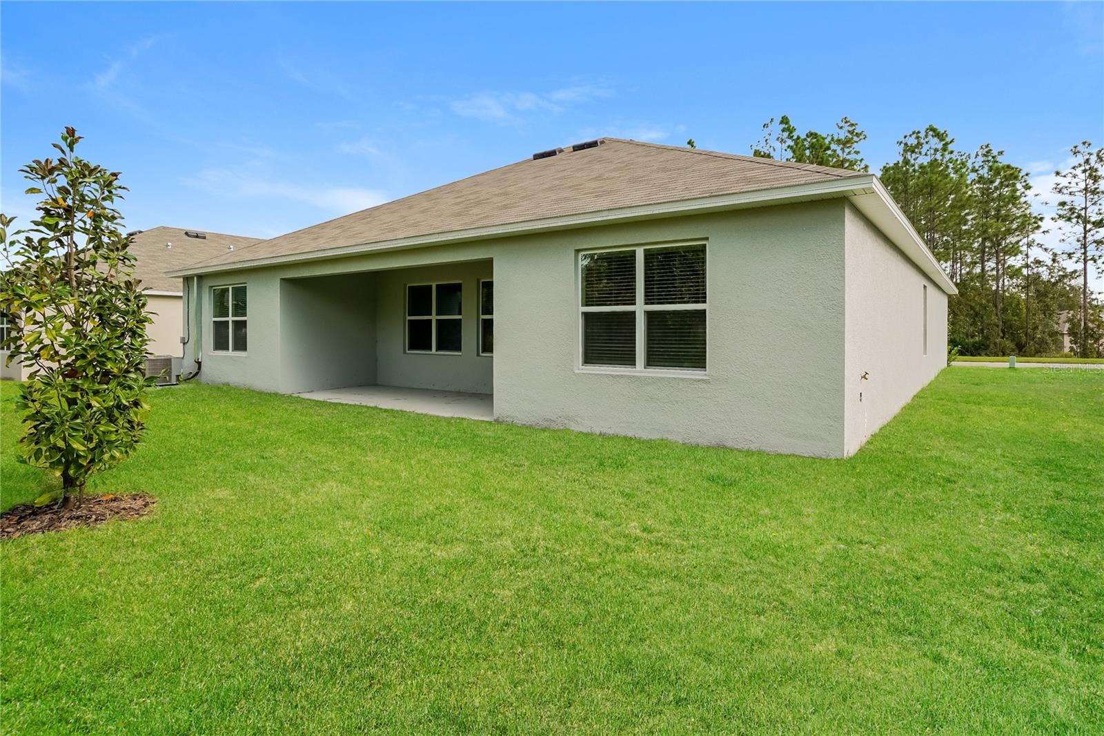 LAKE DIAMOND NORTH - Residential Lease