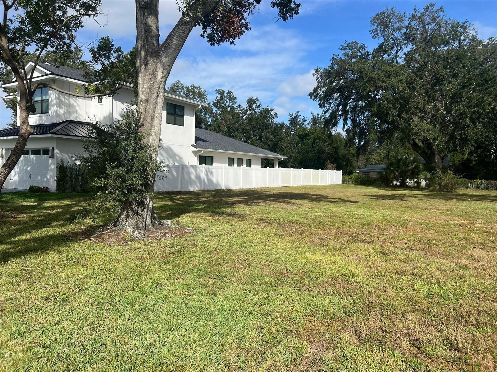 1007 VENETIAN AVENUE