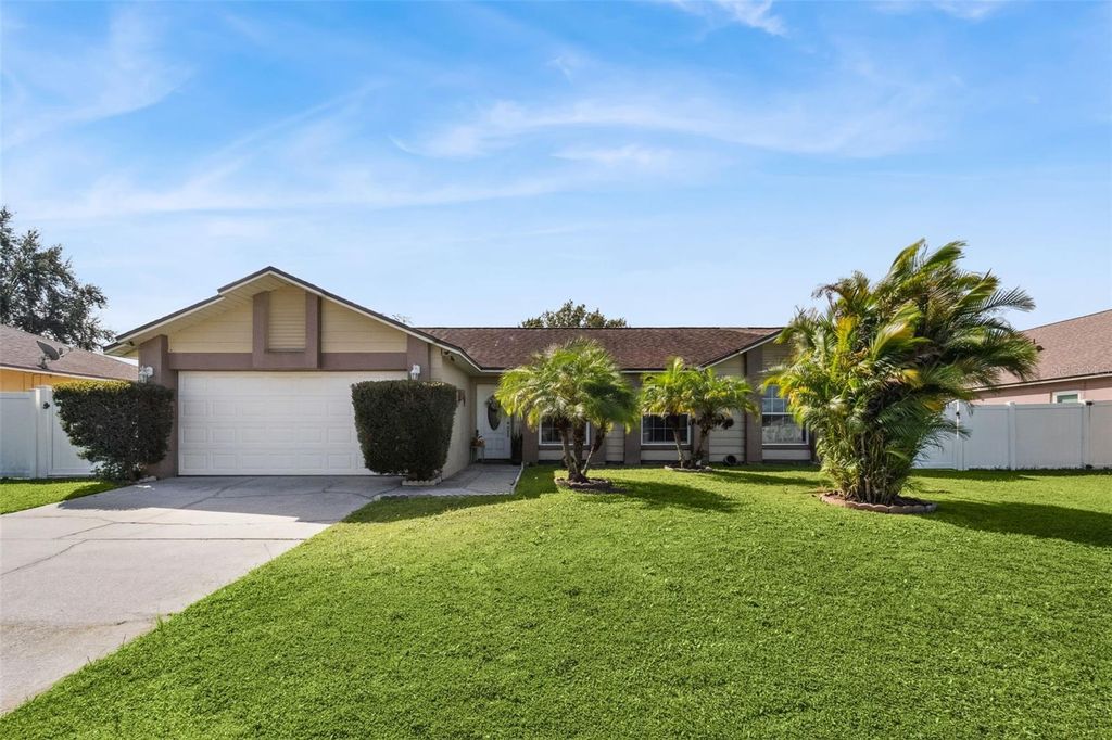 Photo of 306 Medina Court, Kissimmee, FL 34758 (MLS # O6349772)