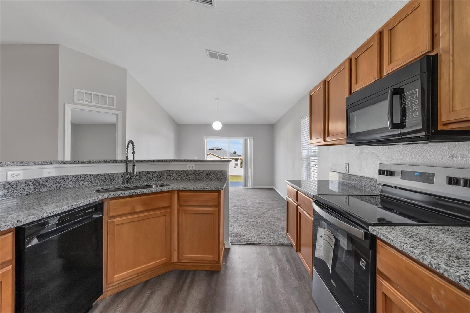 PATTERSON GROVES - Residential