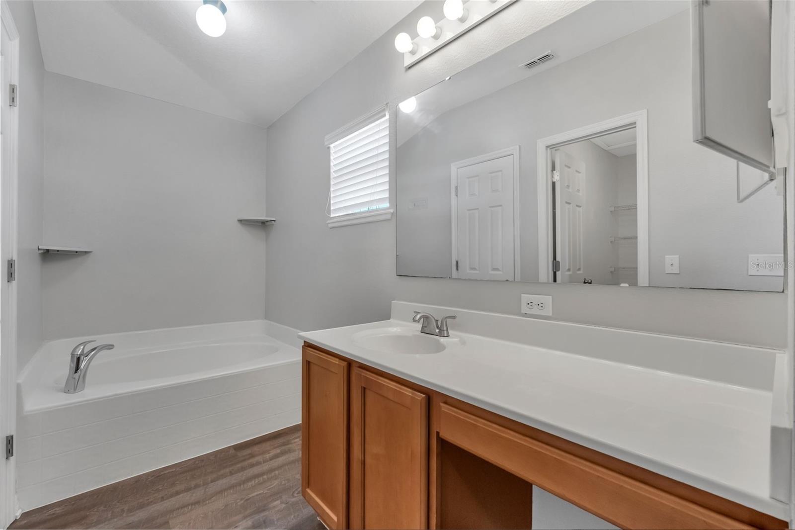 PATTERSON GROVES - Residential