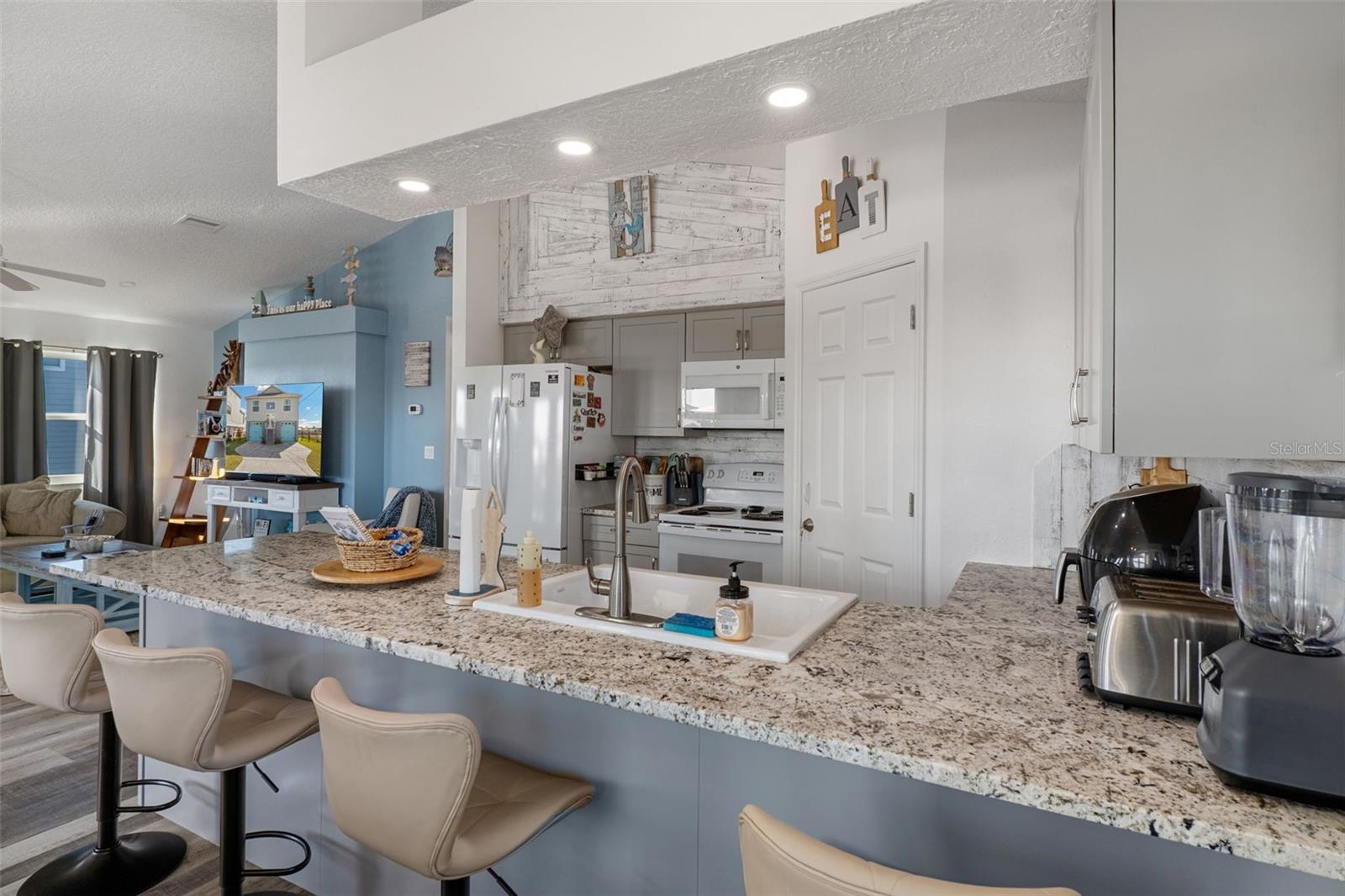 HERNANDO BEACH - Residential