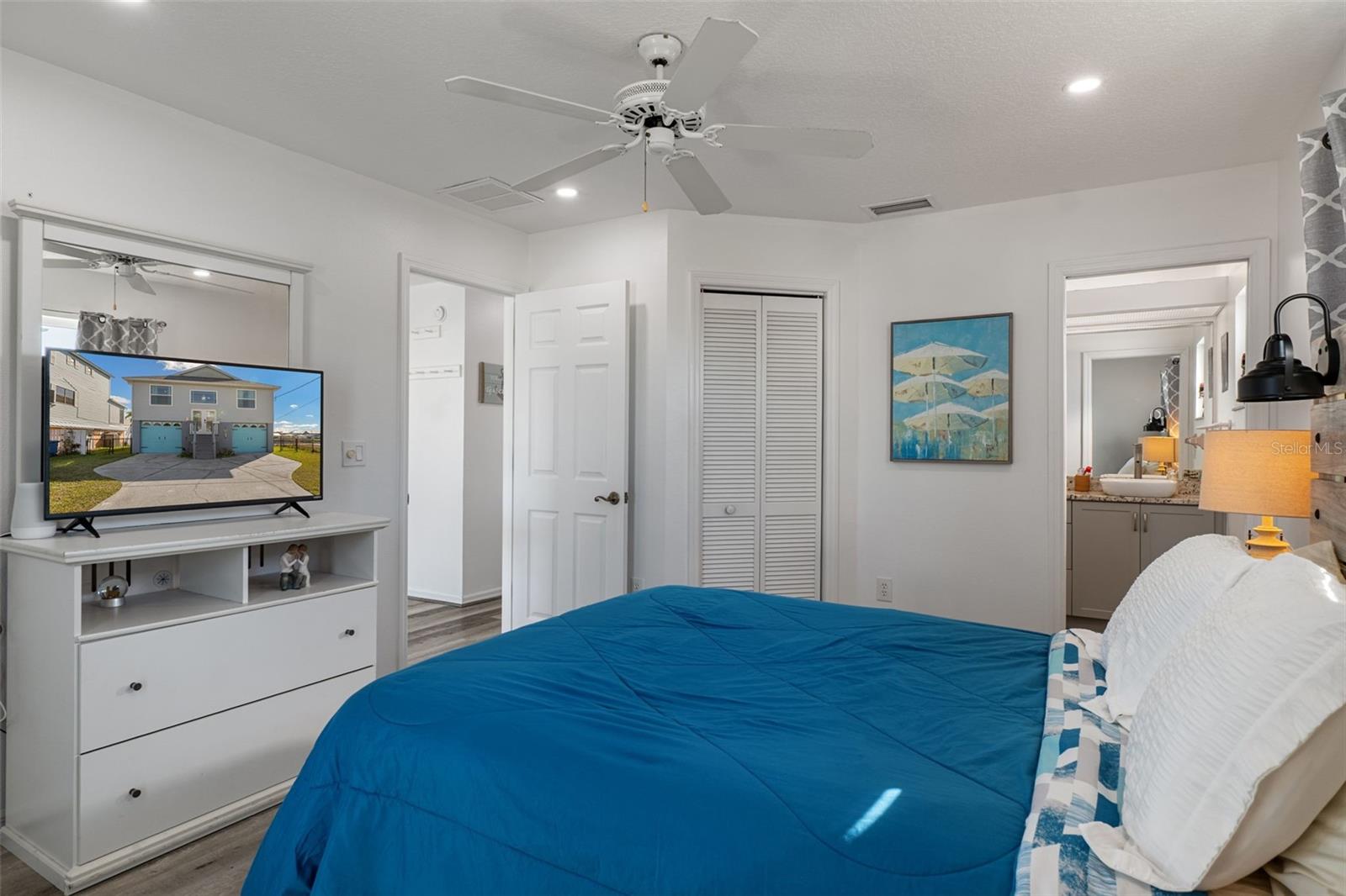 HERNANDO BEACH - Residential