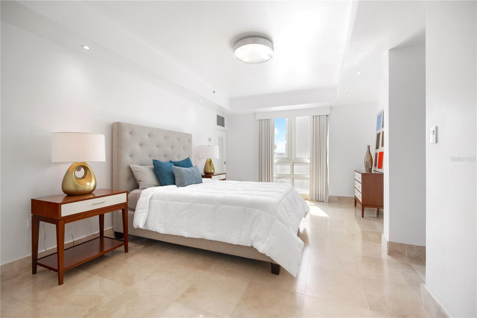 THE BRISTOL CONDOMINIUM - Residential