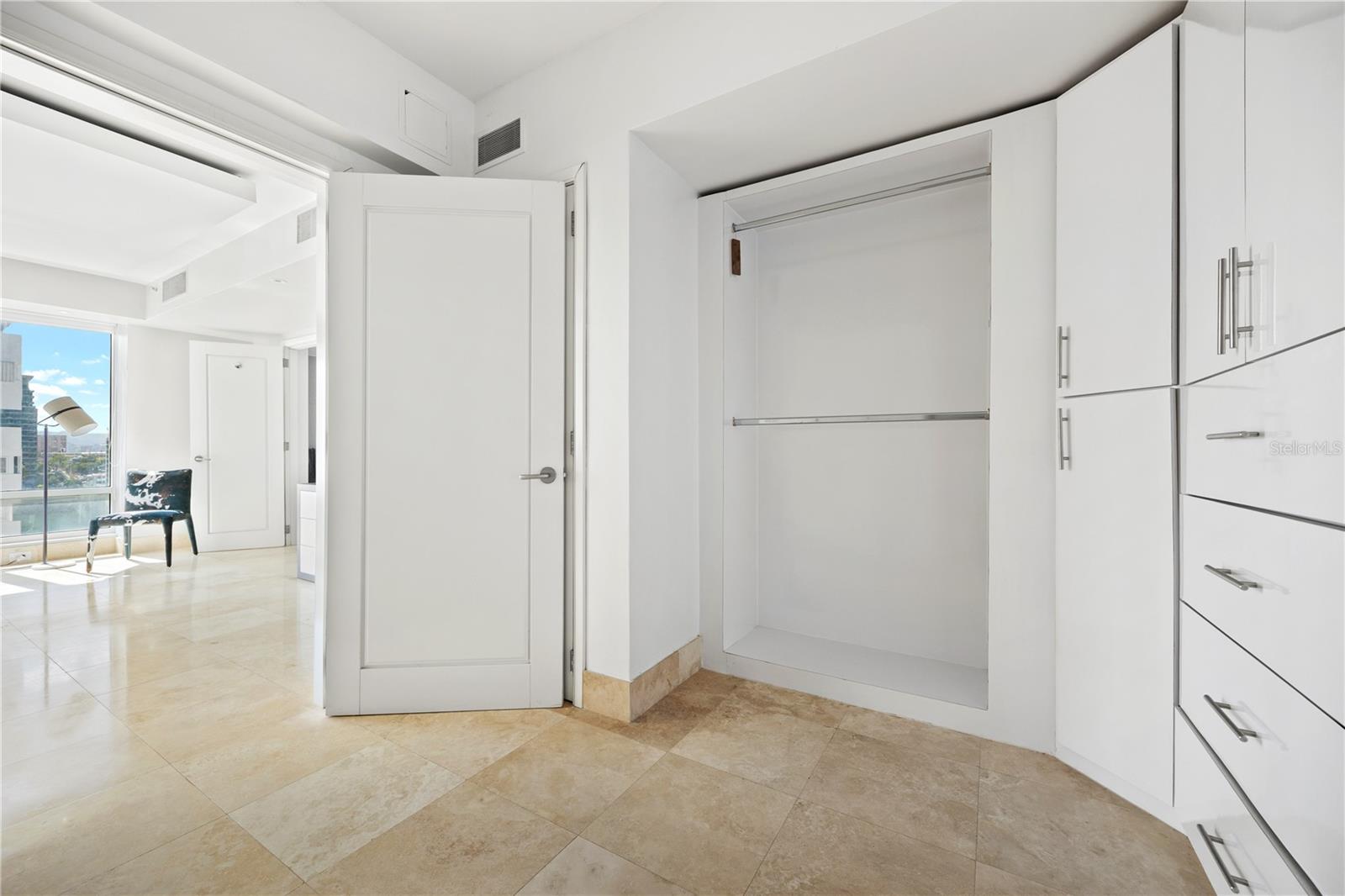 THE BRISTOL CONDOMINIUM - Residential