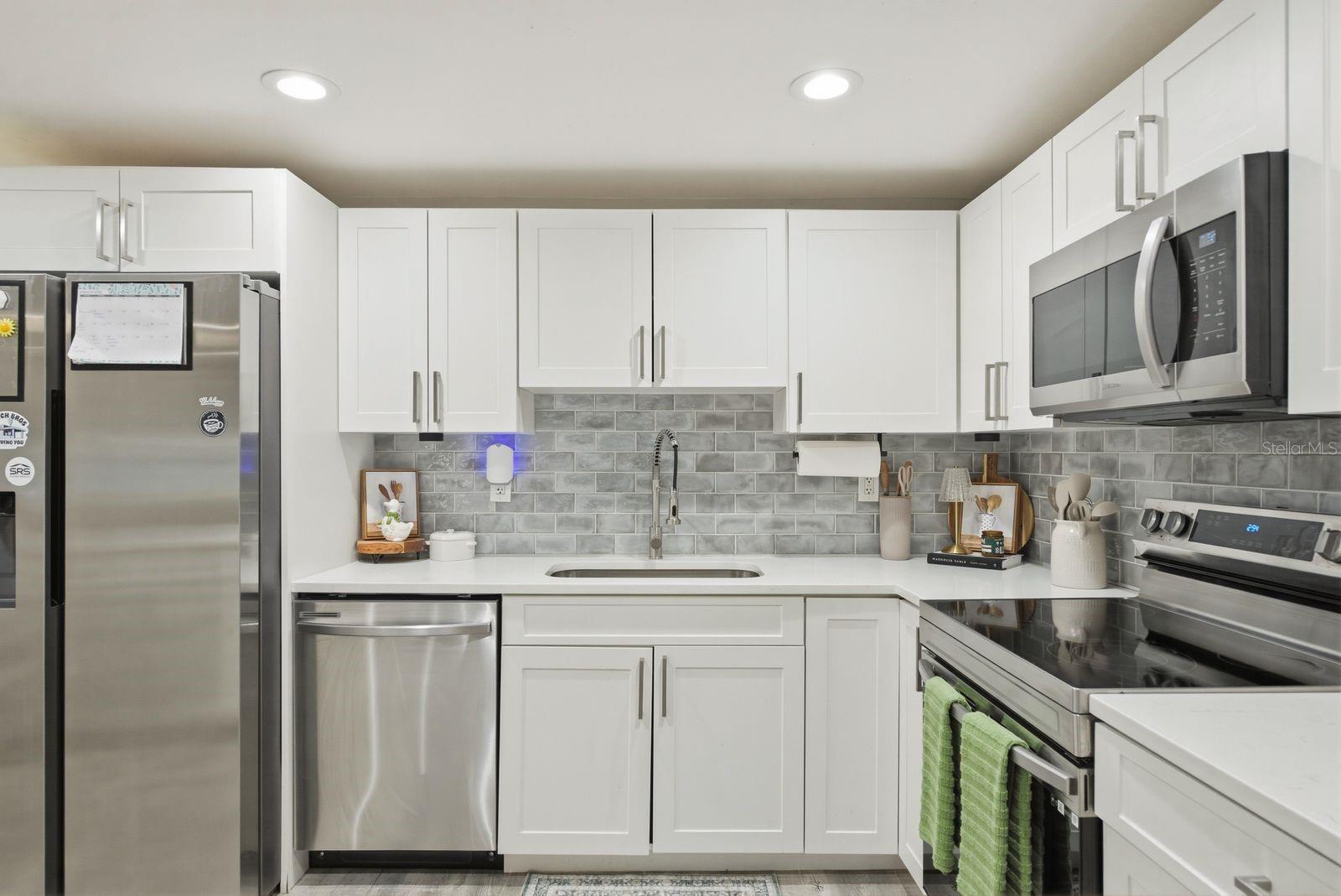 BAYOU MANOR 1ST ADD - Residential