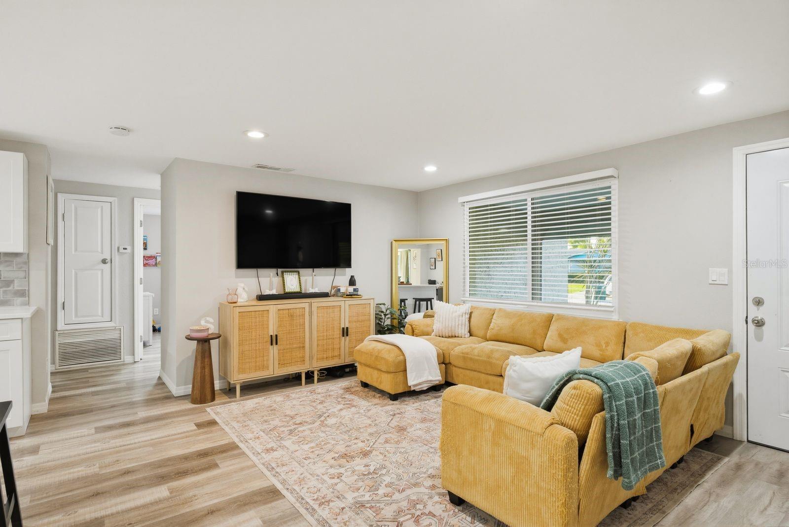 BAYOU MANOR 1ST ADD - Residential