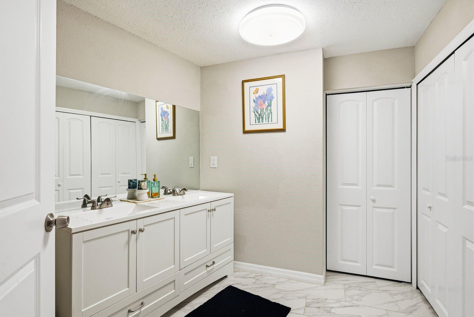 BAYOU MANOR 1ST ADD - Residential