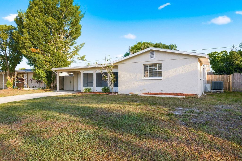 Photo of 8373 76th Avenue, Seminole, FL 33777 (MLS # TB8491146)