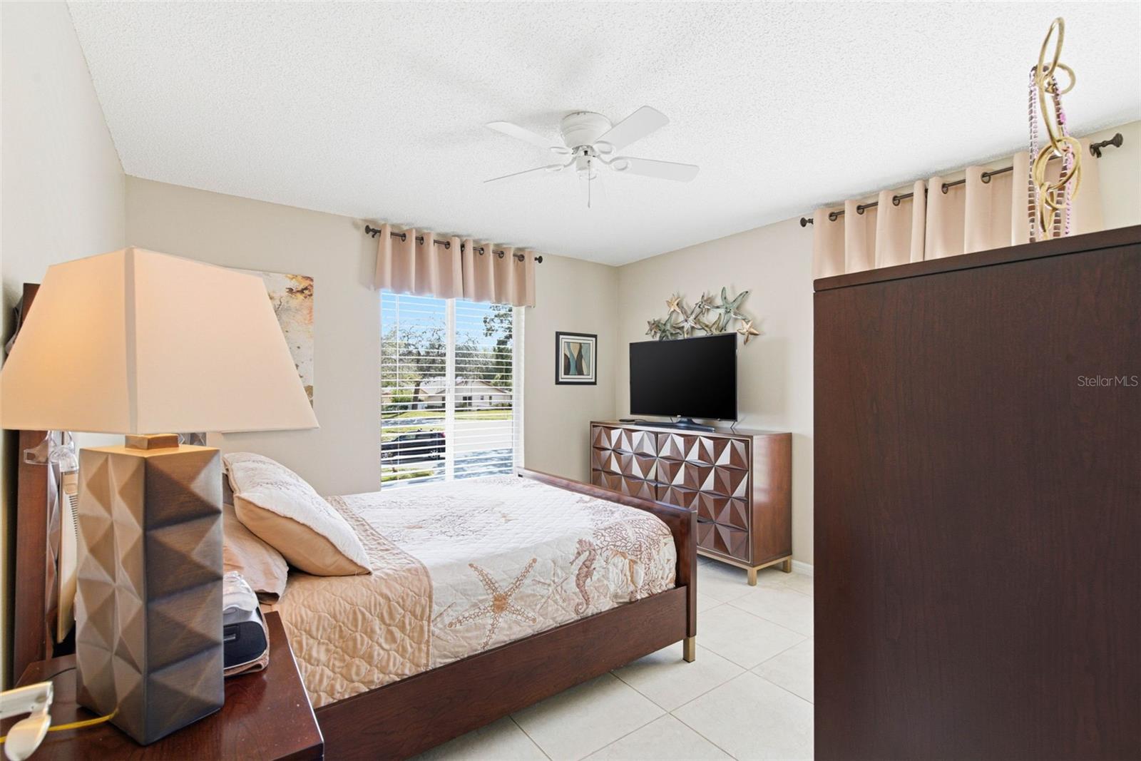 PINE RIDGE AT SUGAR CREEK - Residential