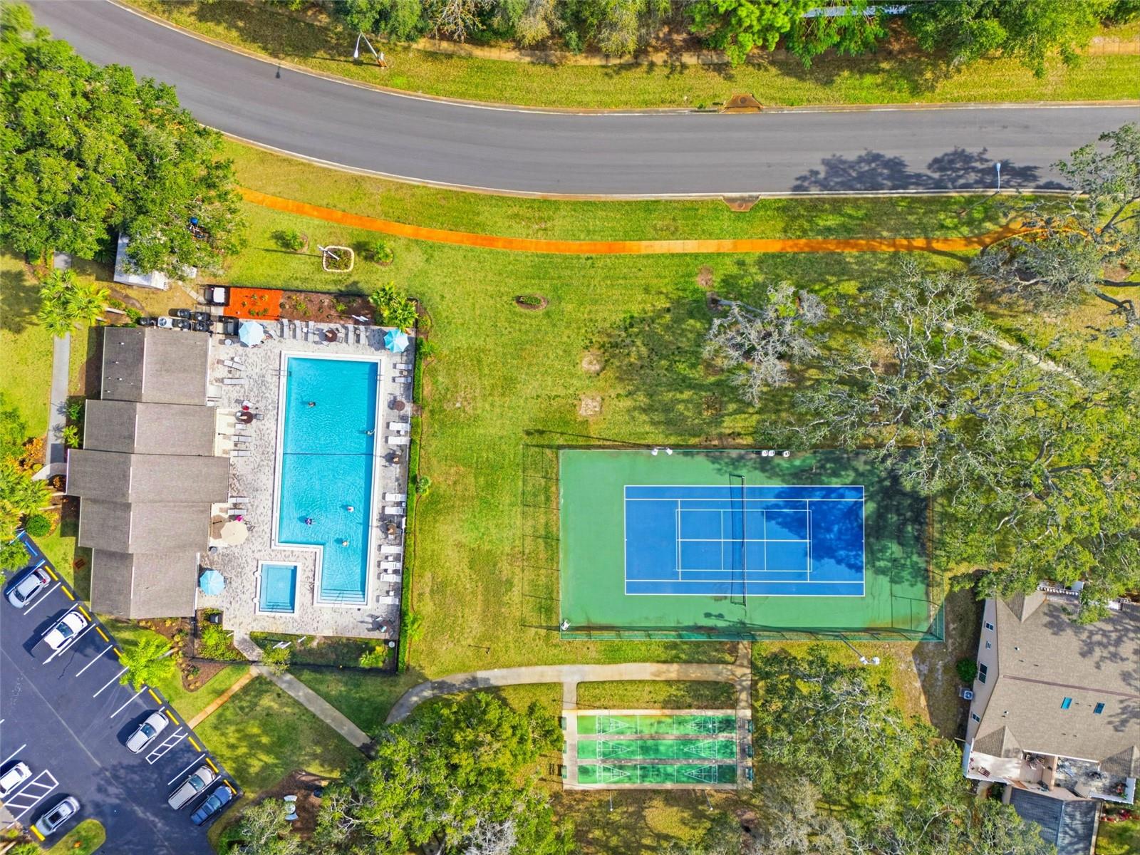 PINE RIDGE AT SUGAR CREEK - Residential