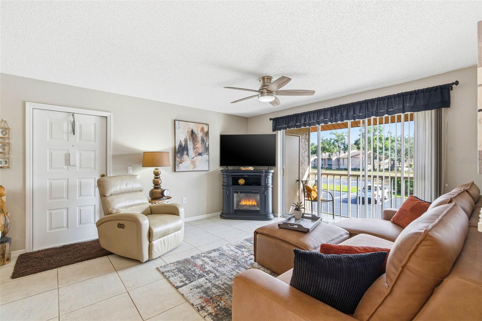 PINE RIDGE AT SUGAR CREEK - Residential