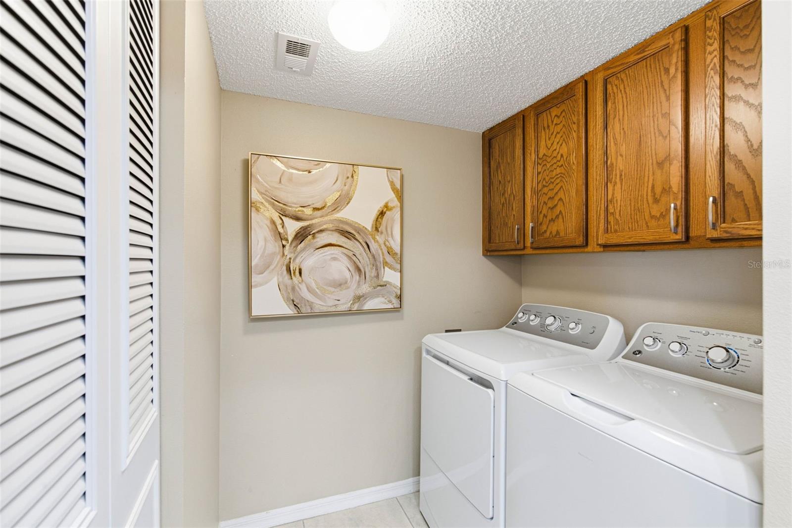 PINE RIDGE AT SUGAR CREEK - Residential