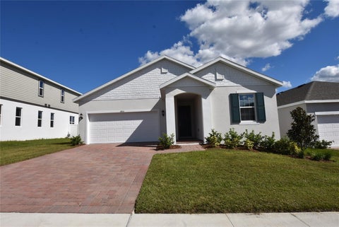 Photo of 6866 Spanish Imperial Street, Howey In The Hills, FL 34737 (MLS # O6453821)