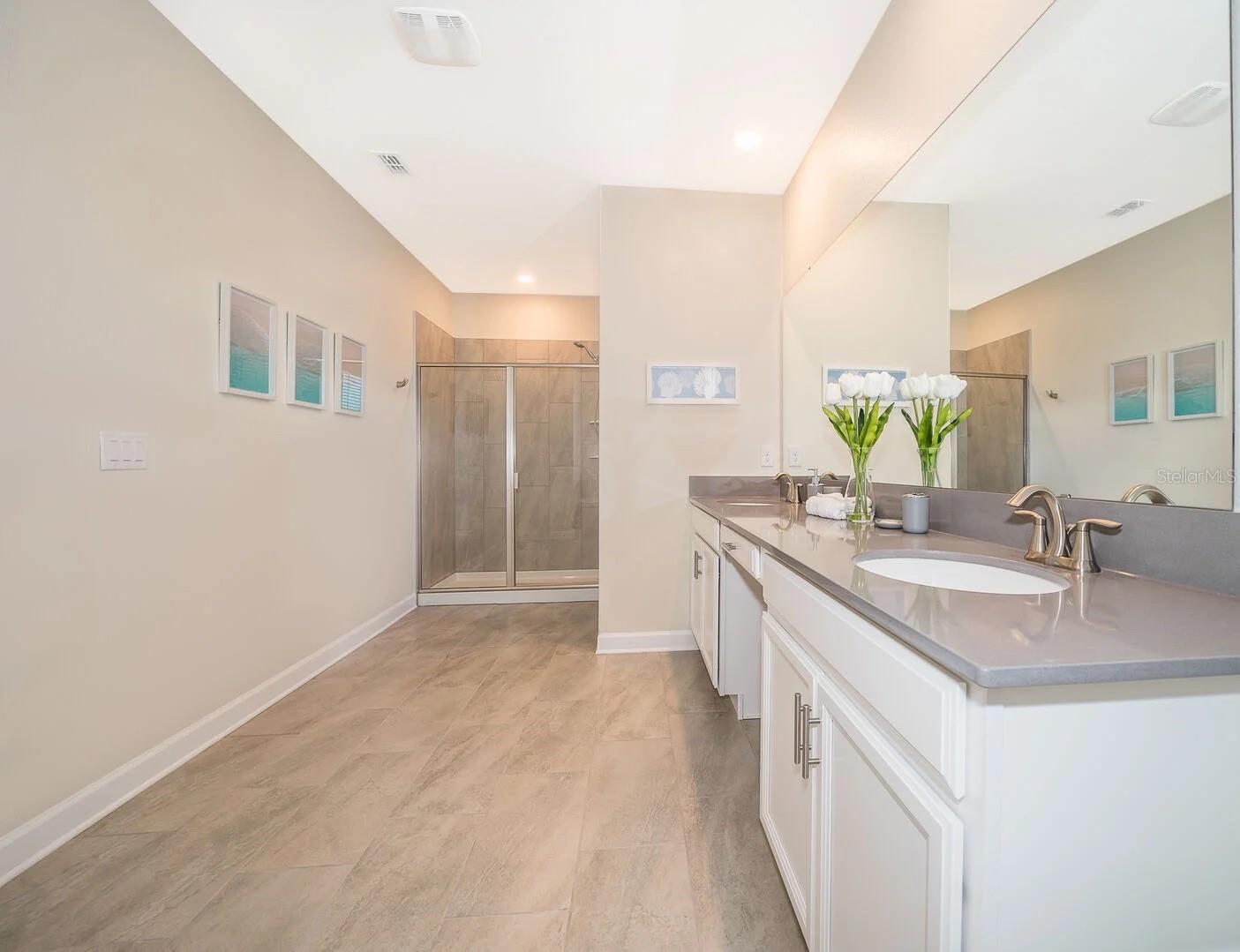 STOREY LAKE - Residential