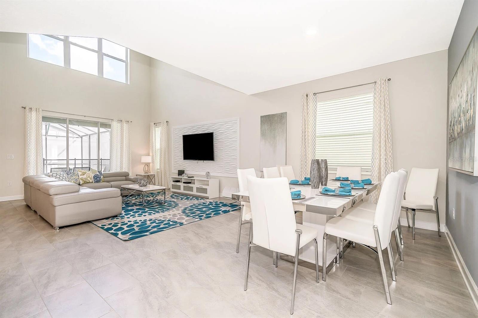 STOREY LAKE - Residential