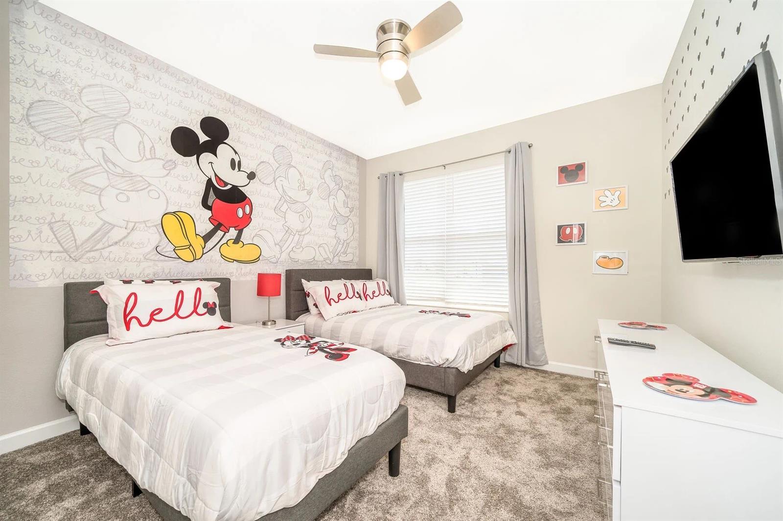 STOREY LAKE - Residential