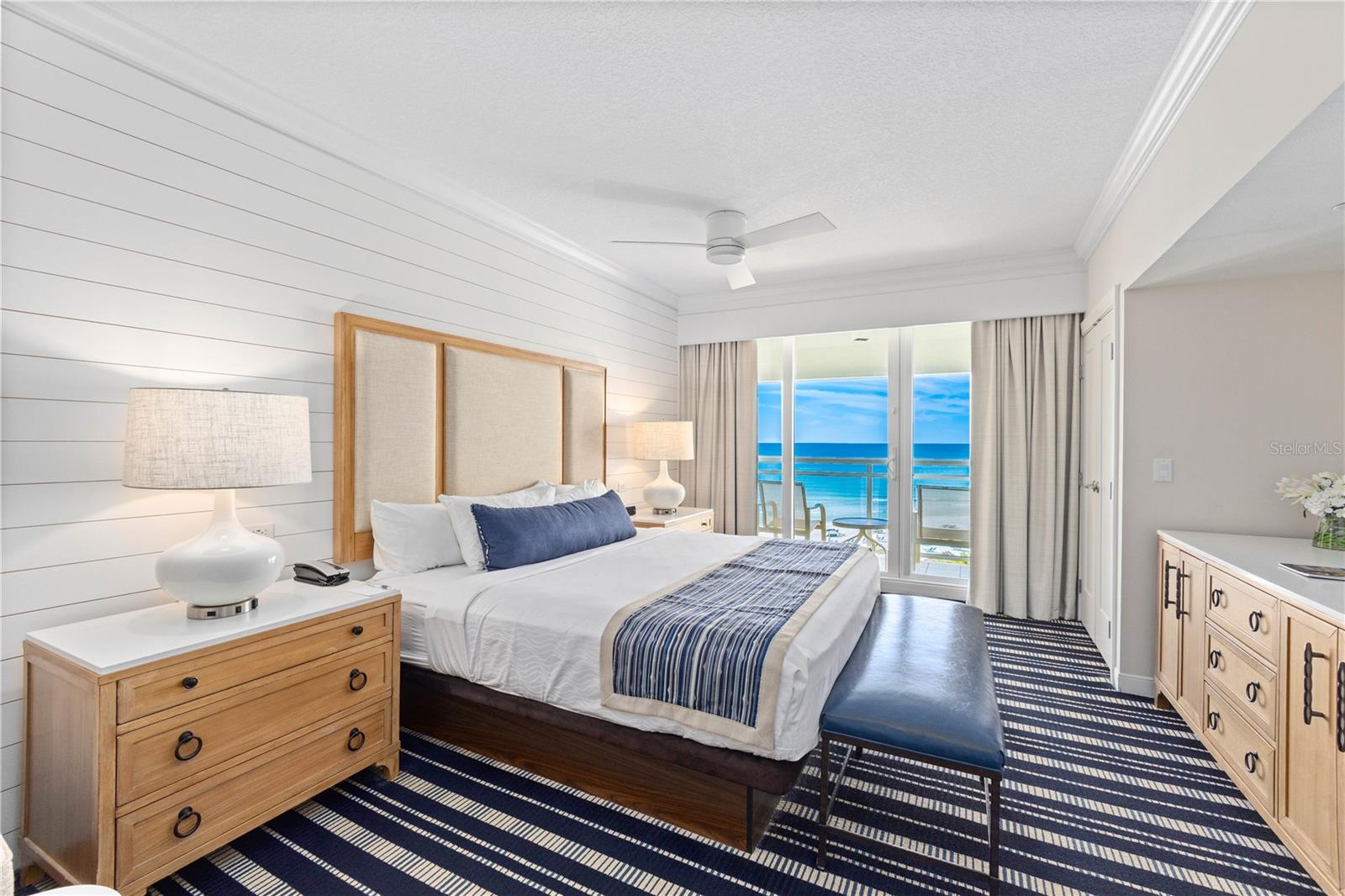 INN ON THE BEACH PH I - Residential