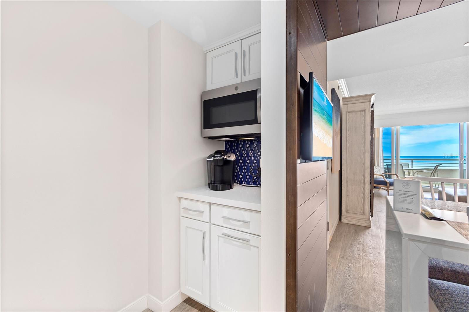 INN ON THE BEACH PH I - Residential