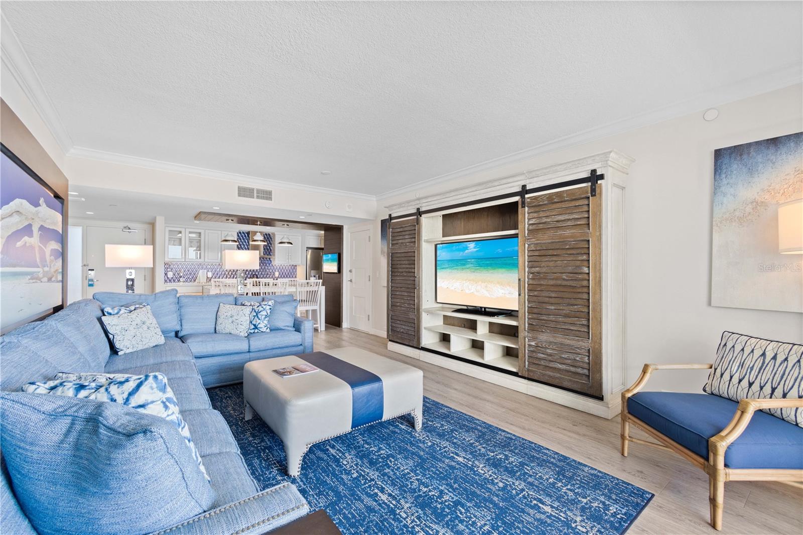 INN ON THE BEACH PH I - Residential