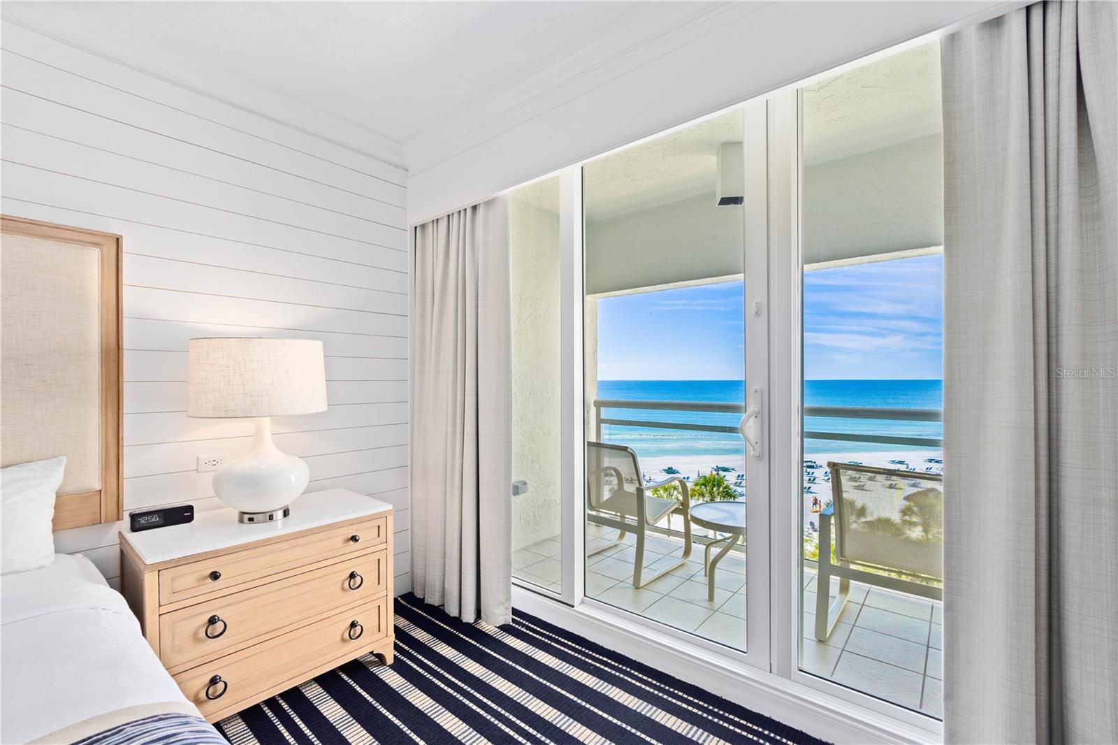 INN ON THE BEACH PH I - Residential