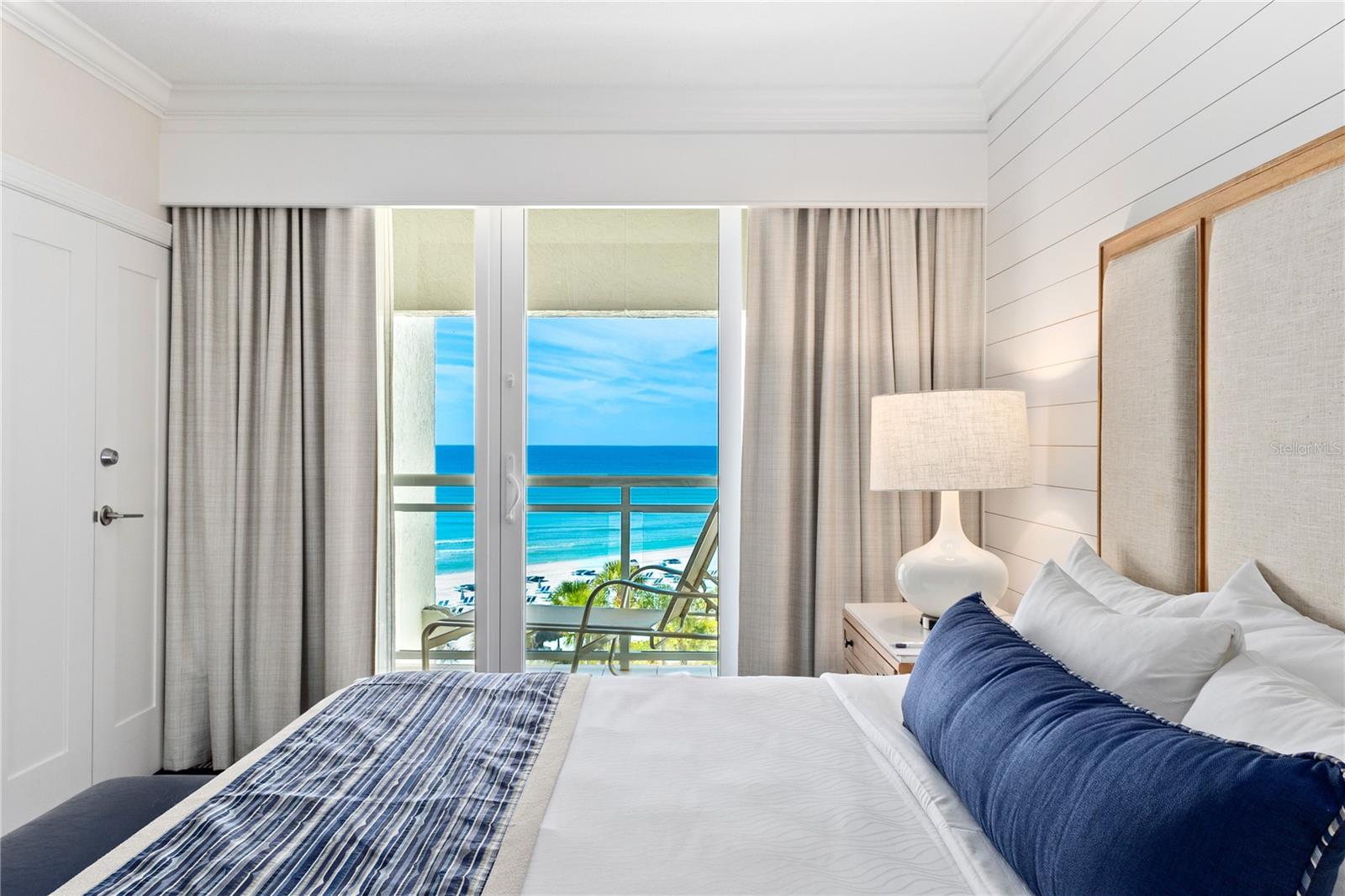 INN ON THE BEACH PH I - Residential