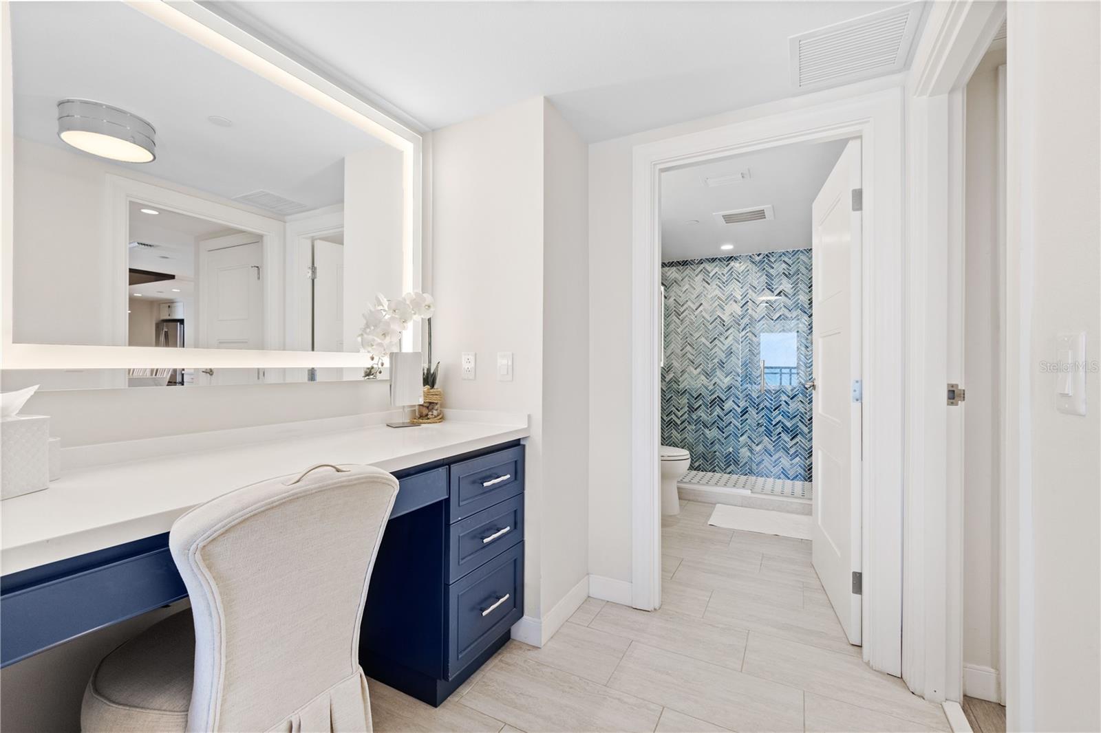 INN ON THE BEACH PH I - Residential