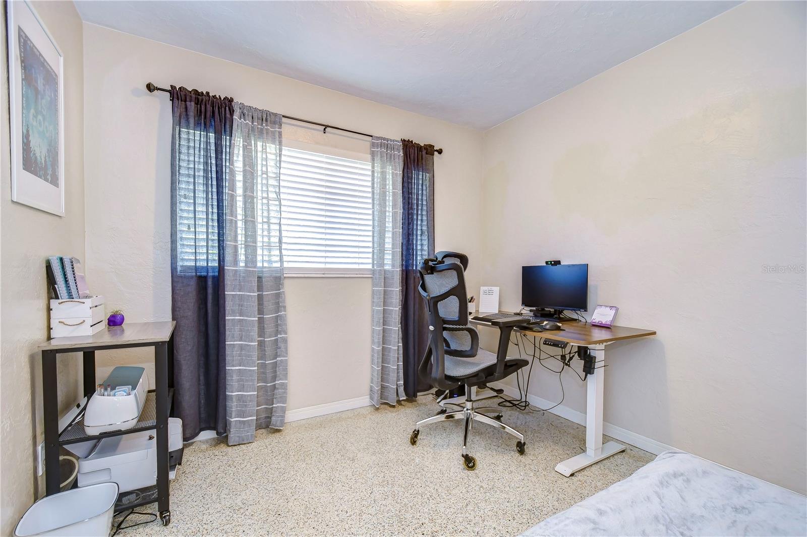 WESTGATE HEIGHTS SOUTH - Residential Lease