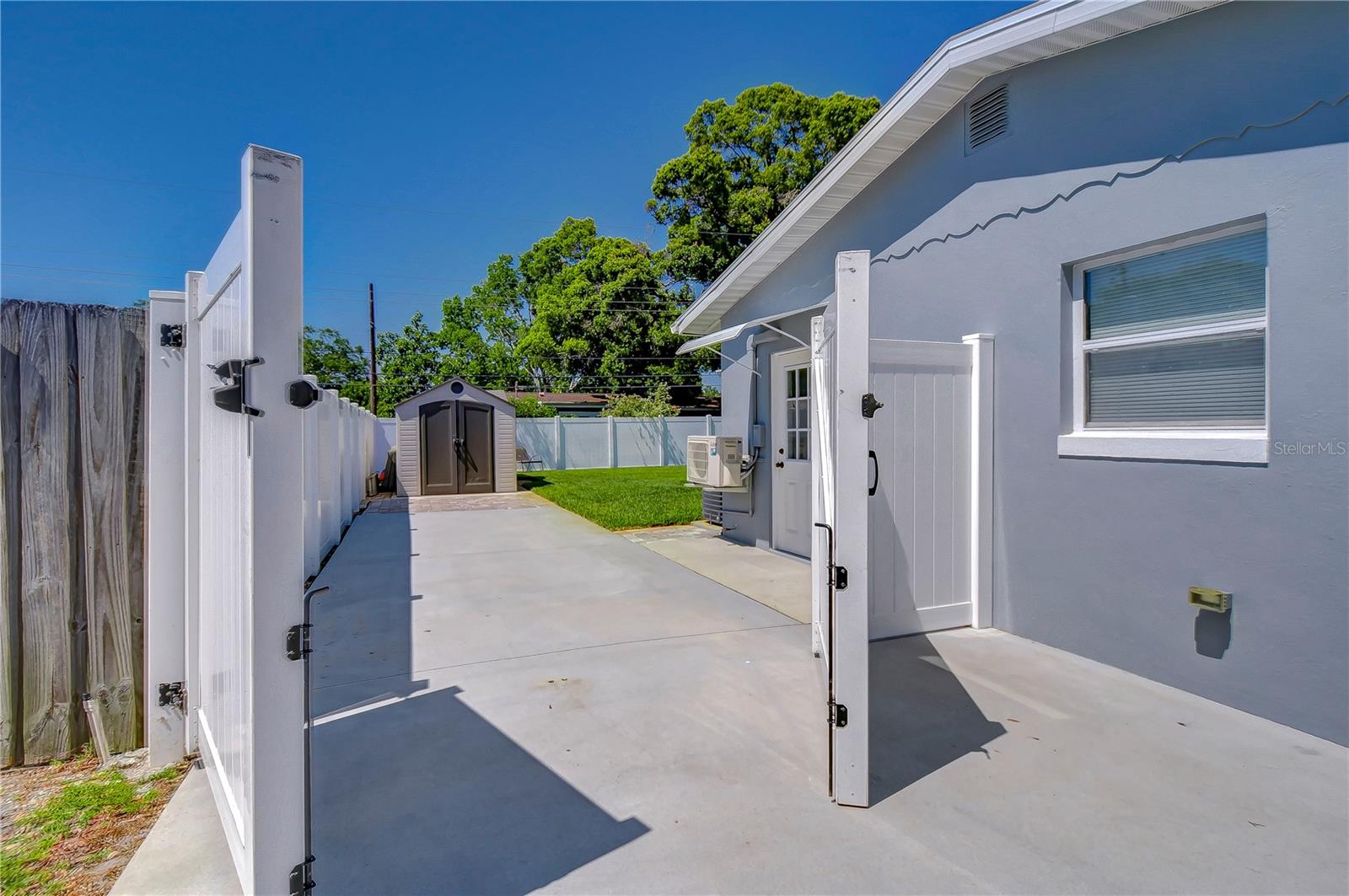 WESTGATE HEIGHTS SOUTH - Residential Lease