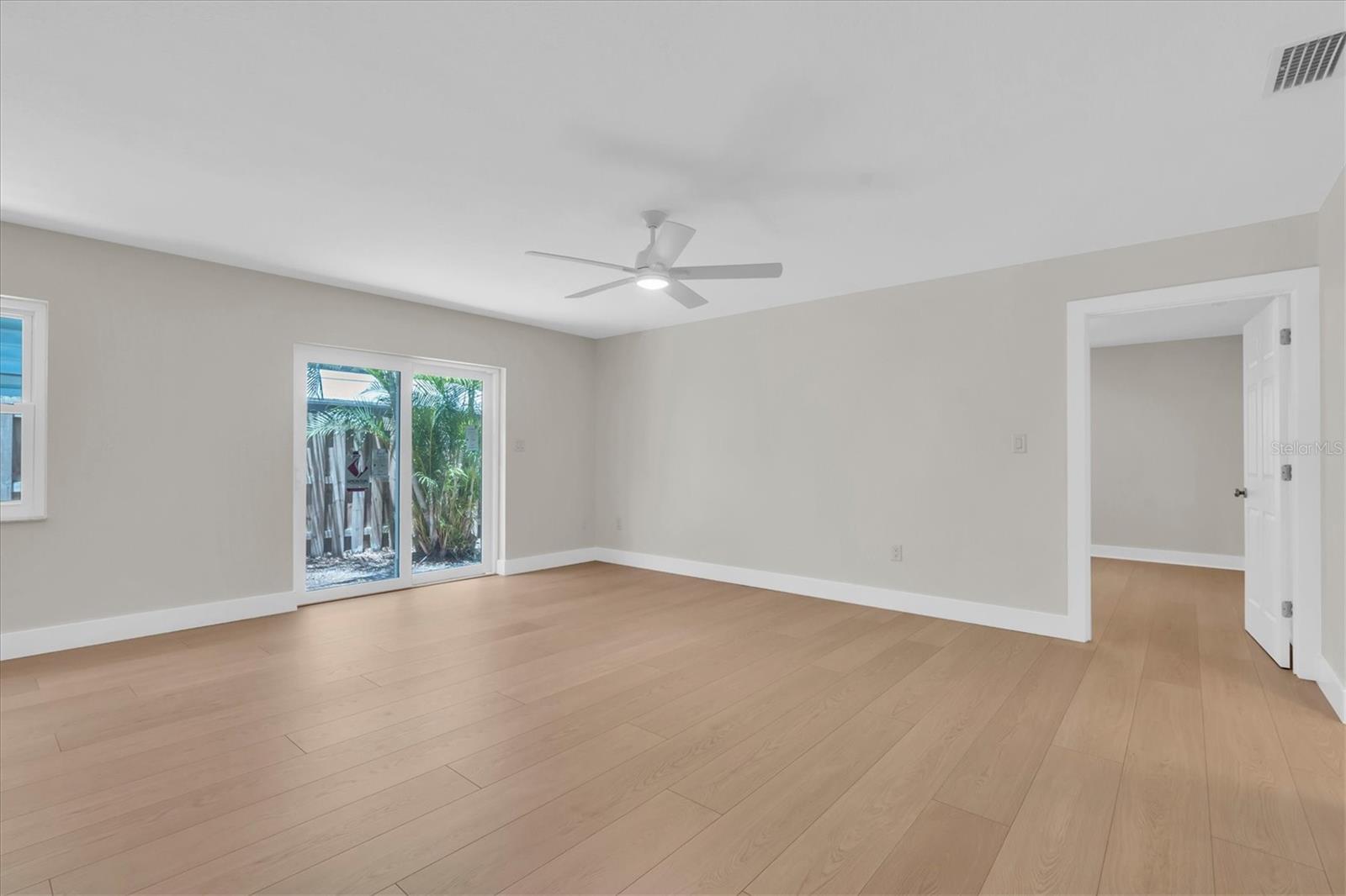 ROOSEVELT GROVES - Residential