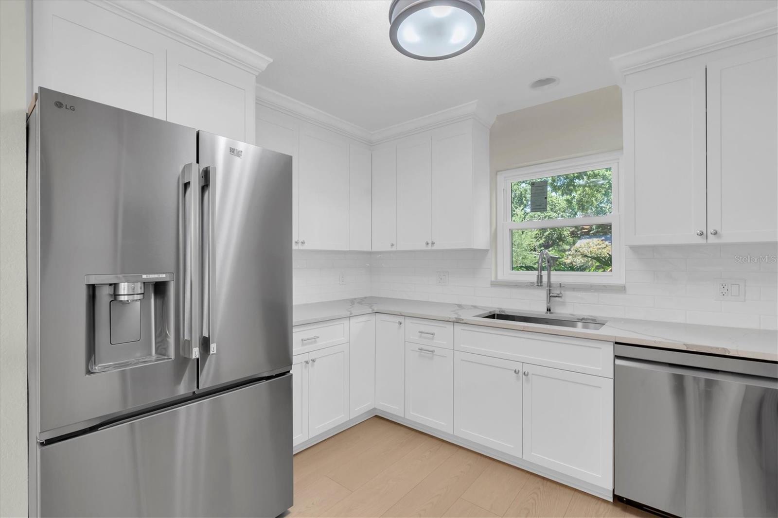 ROOSEVELT GROVES - Residential