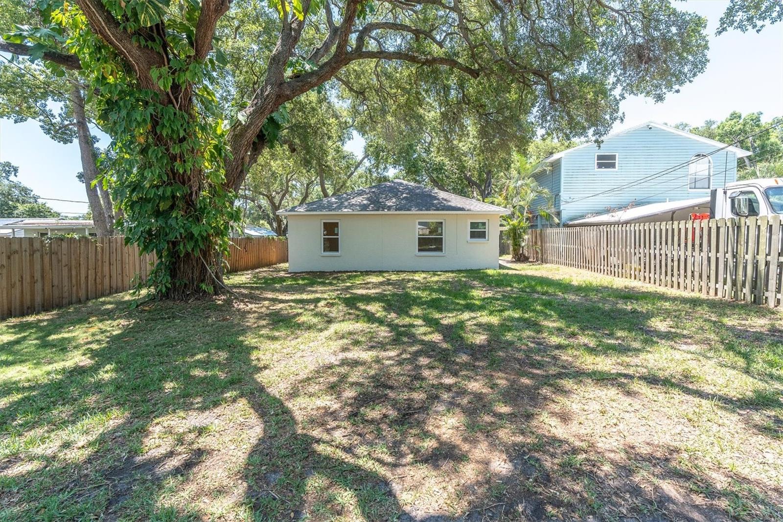ROOSEVELT GROVES - Residential