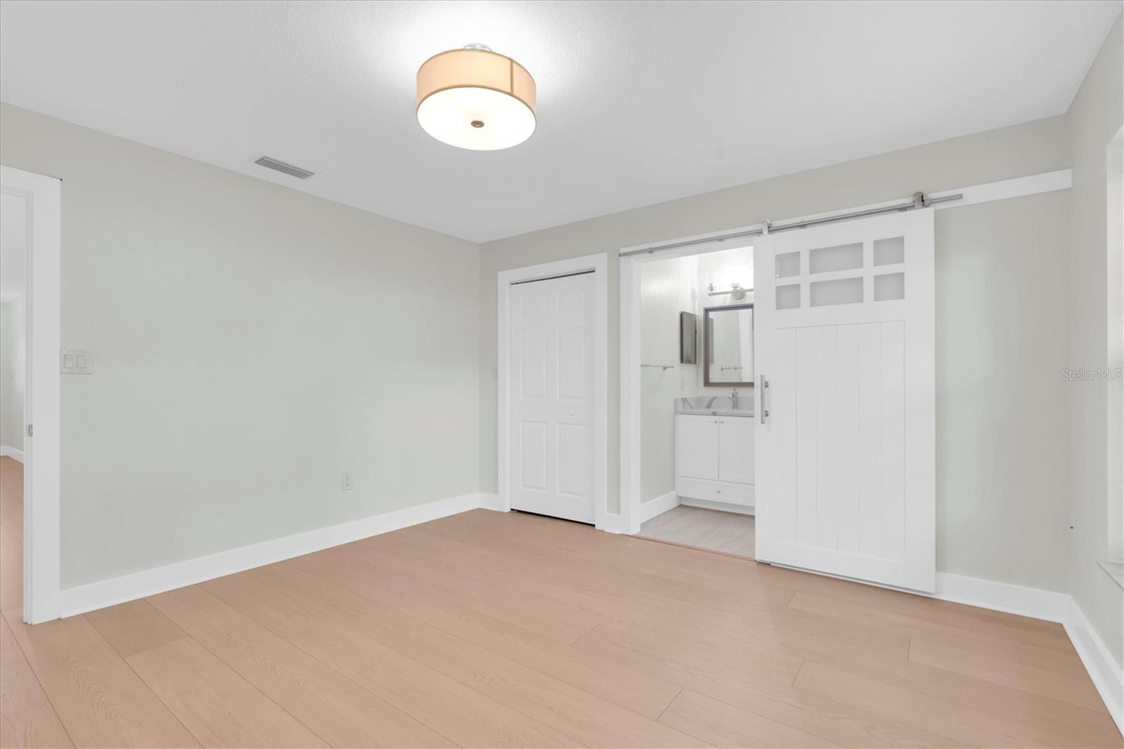 ROOSEVELT GROVES - Residential