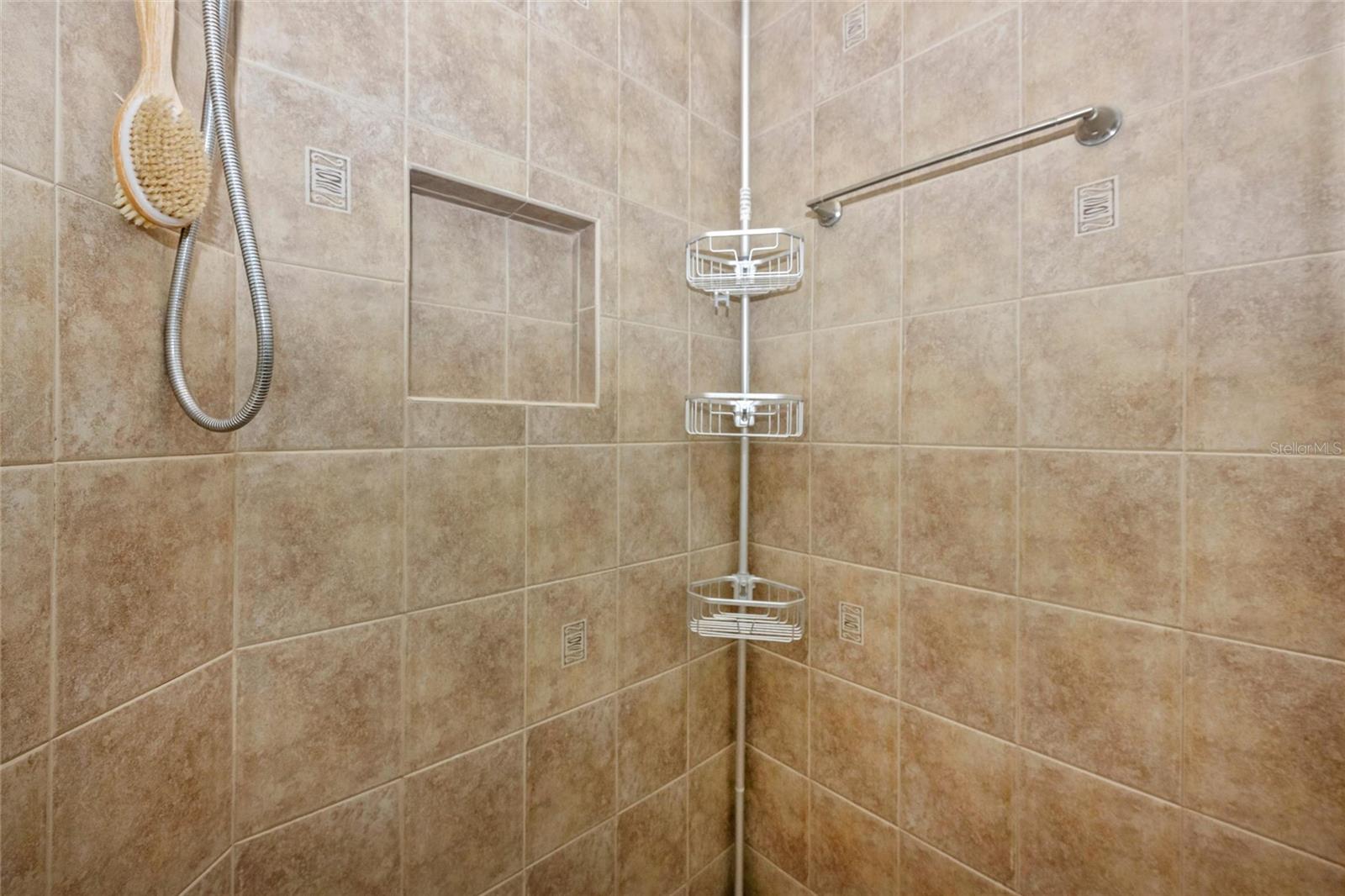 2126 - ENGLEWOOD HEIGHTS SOUTH - Residential