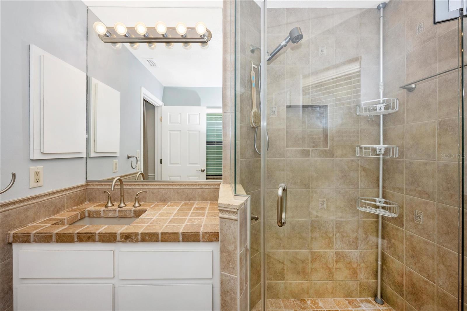 2126 - ENGLEWOOD HEIGHTS SOUTH - Residential