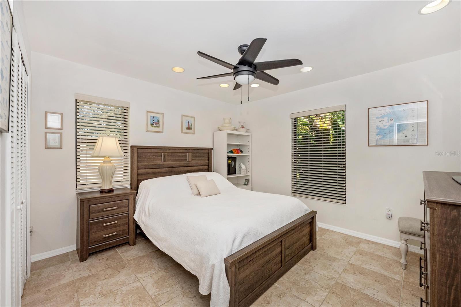 2126 - ENGLEWOOD HEIGHTS SOUTH - Residential