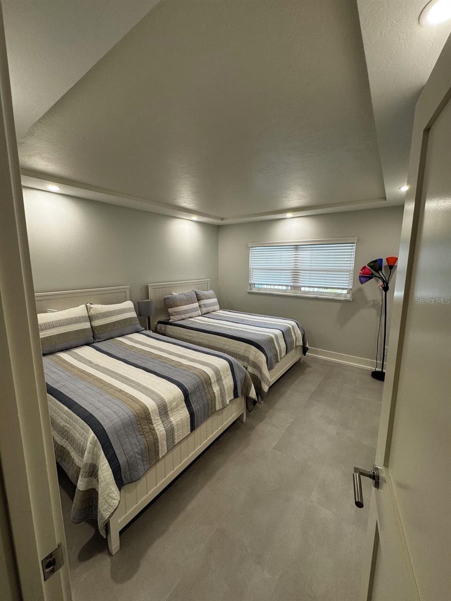 GULF & BAY CLUB PH 6 - Residential Lease