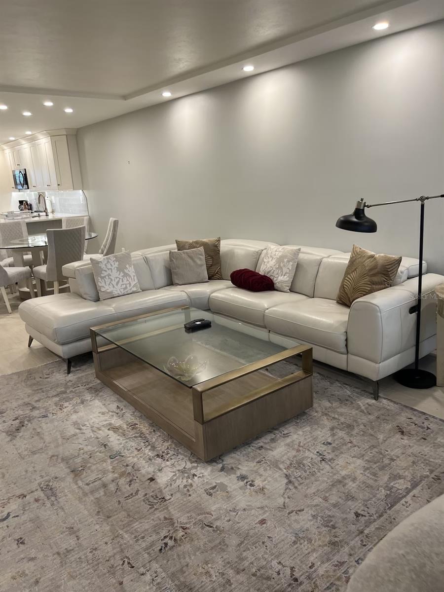 GULF & BAY CLUB PH 6 - Residential Lease