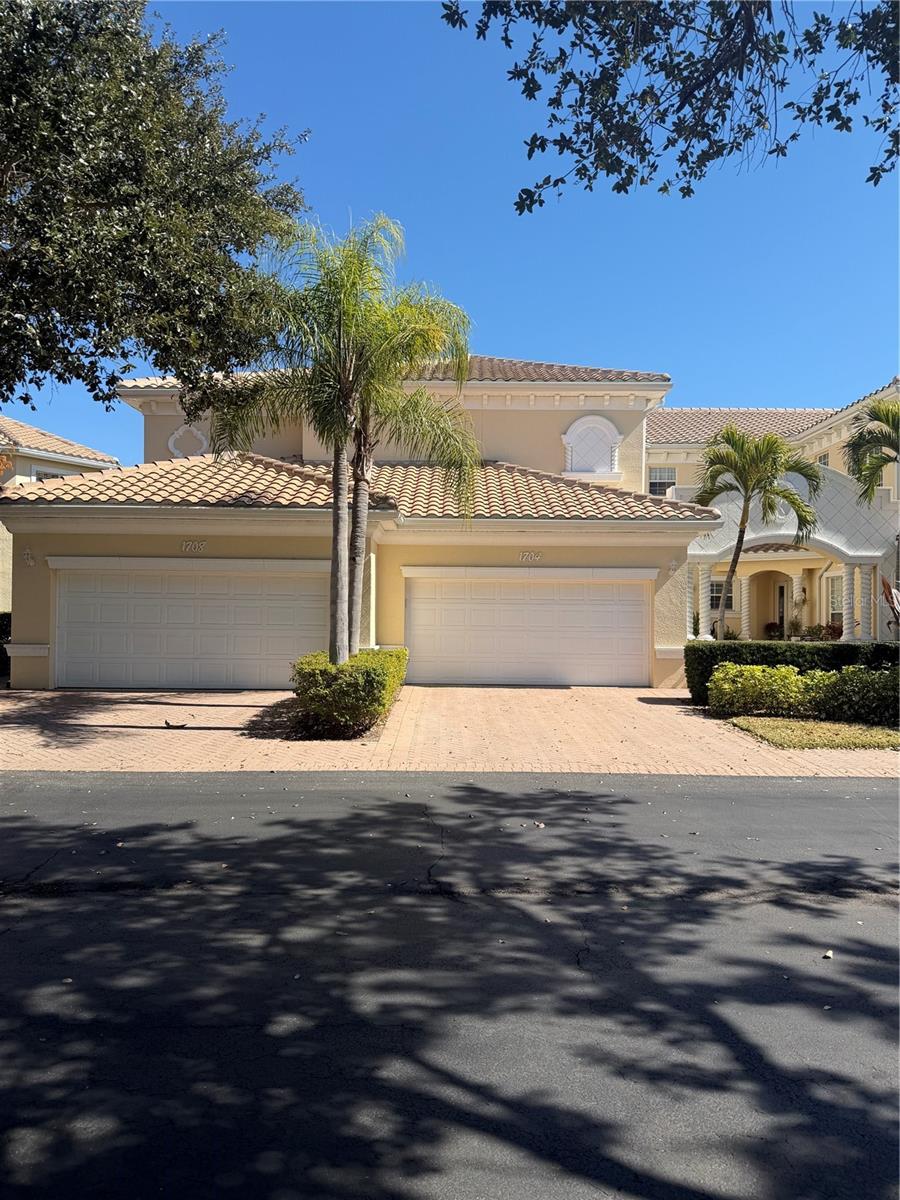 Photo of 1708 Triano Circle #1708, Venice, FL 34292 (MLS # TB8561541)