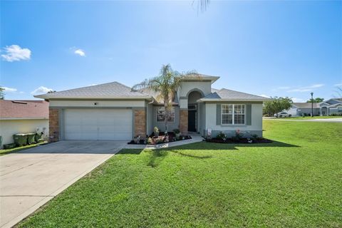 Photo of 2720 Savannah Drive, Leesburg, FL 34748 (MLS # G5112225)