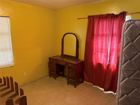 Tiny photo for 131 N C 470, Lake Panasoffkee, FL 33538 (MLS # G5109493)